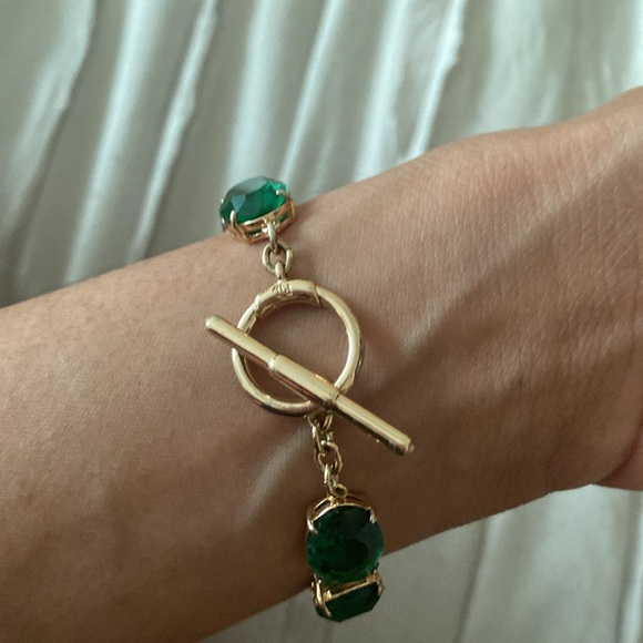 Lauren Ralph Lauren
Green Stone Flex Bracelet in Gold Tone - Picture 4 of 6